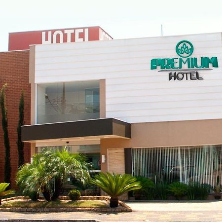 Hotel Premium ピラスヌンガ エクステリア 写真