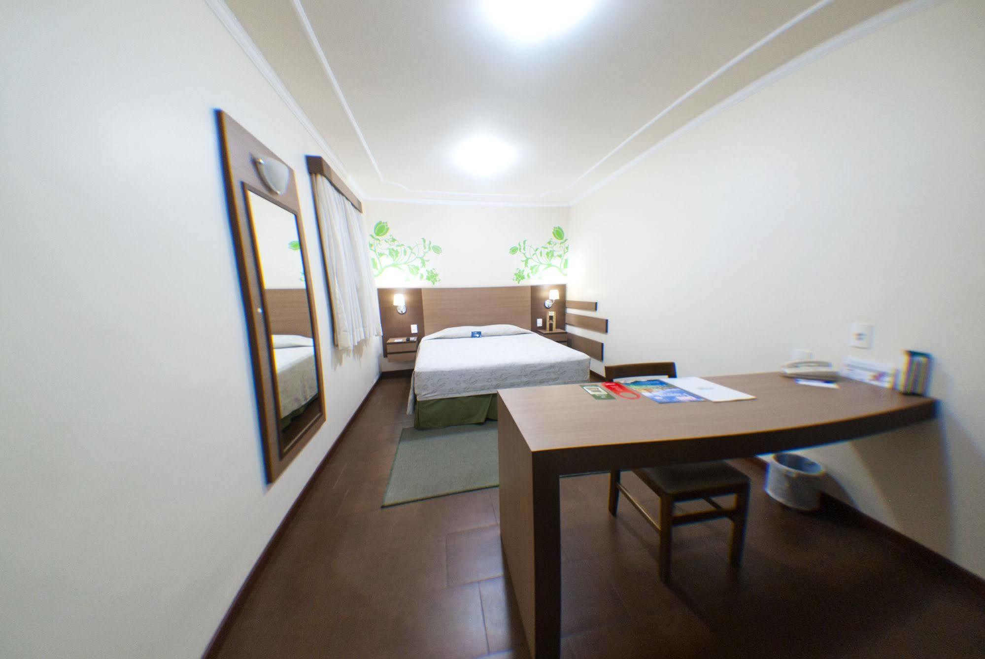 Hotel Premium ピラスヌンガ エクステリア 写真